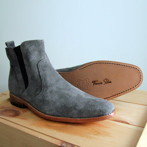 Grey Valpo slip-on boot, custom made with love in Santiago by Franco Silva.